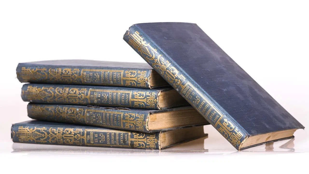 Old Print Encyclopedias (Image Credits: Pixabay)
