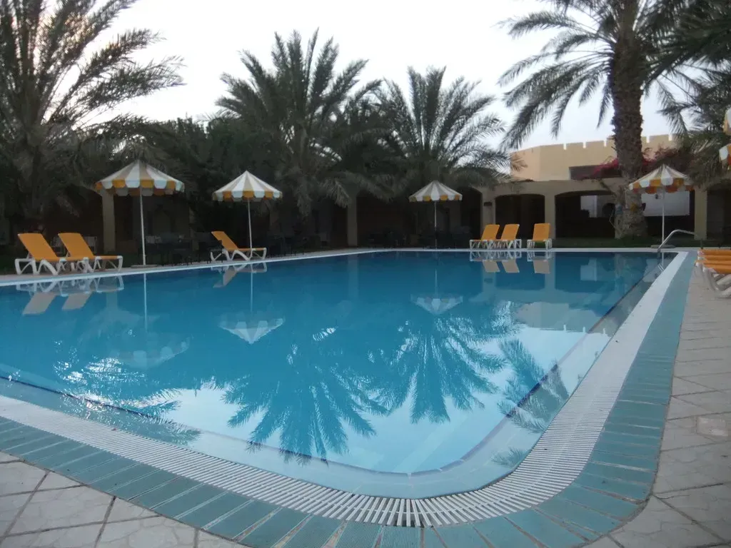 2. Swimming pools (oatsy40, Flickr, CC BY 2.0)