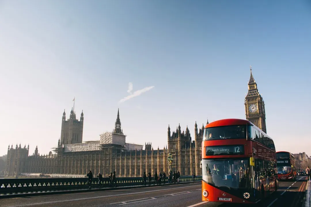 The United Kingdom: Check for a Service Charge (Image Credits: Unsplash)