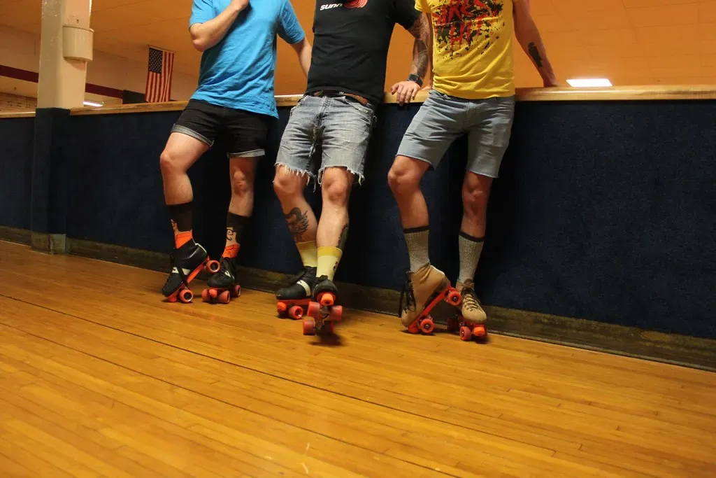 Roller Skating at the Local Rink (eliduke, Flickr, CC BY-SA 2.0)