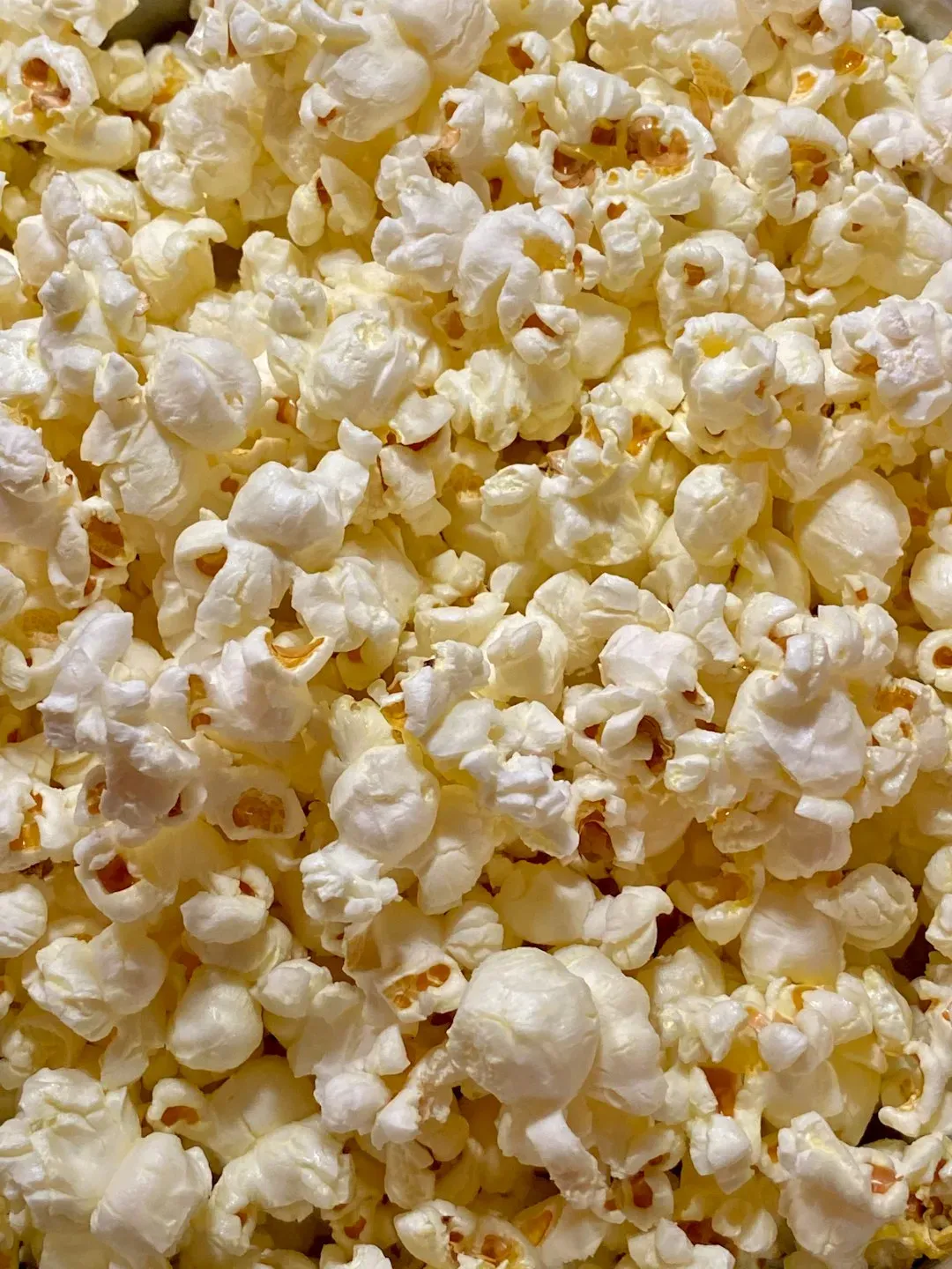 1. Stovetop Popcorn With Real Butter (Image Credits: Unsplash)