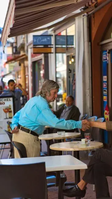 10. Using "tu" with someone you've just met (Image Credits: Pexels)