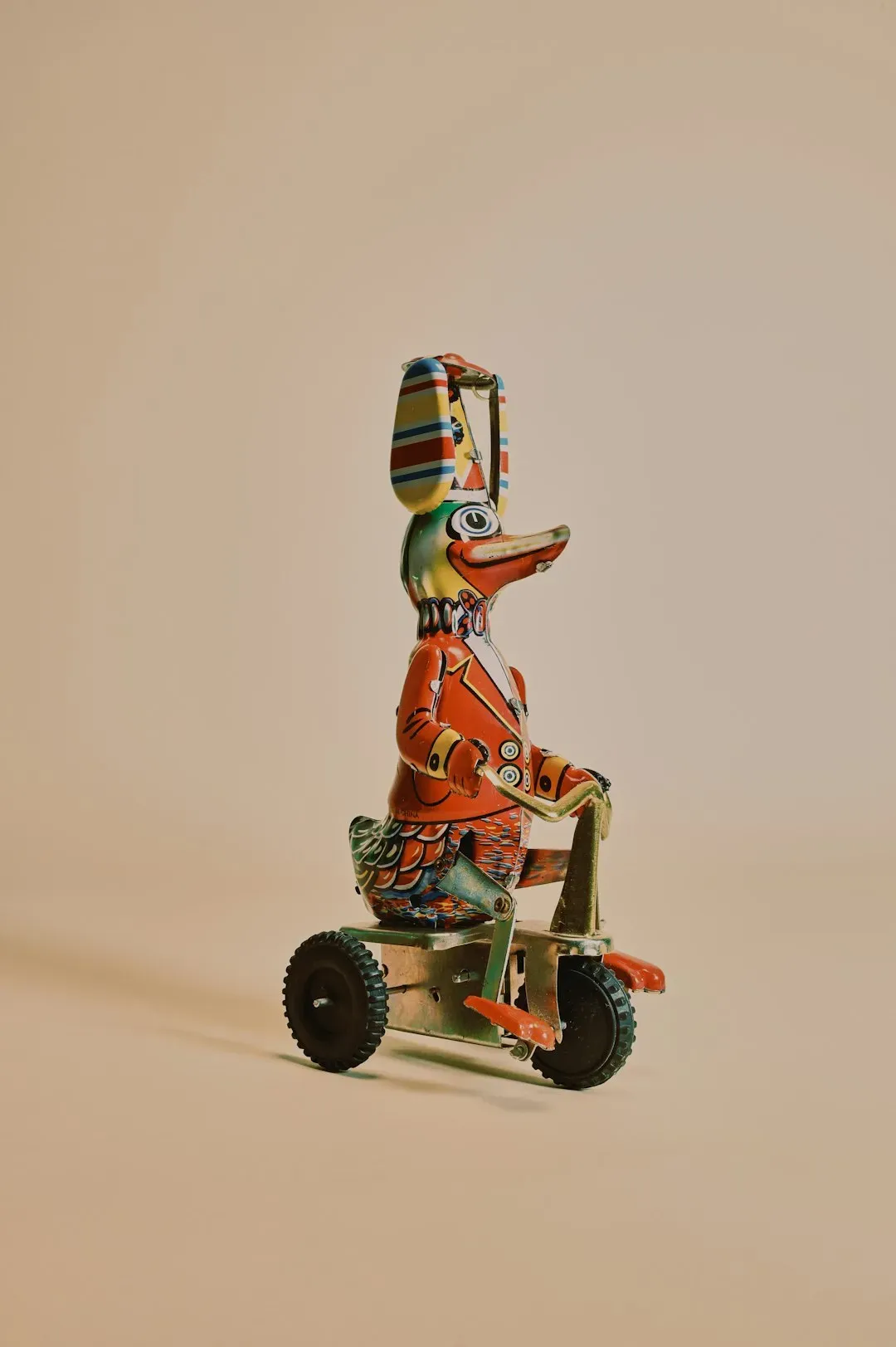 Vintage Collectibles, Toys, and Board Games (Image Credits: Unsplash)
