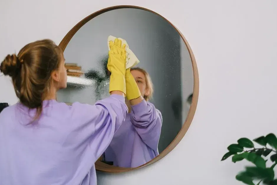 7. Deep cleaning on a strict weekly schedule (Image Credits: Pexels)