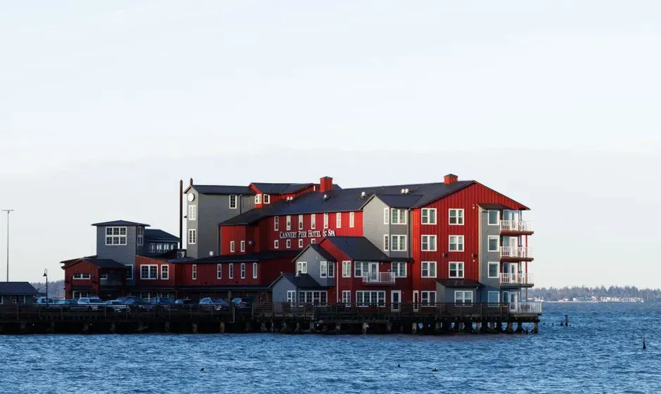 7. Luxury hotels with strict banquet department rules (Image Credits: Pexels)