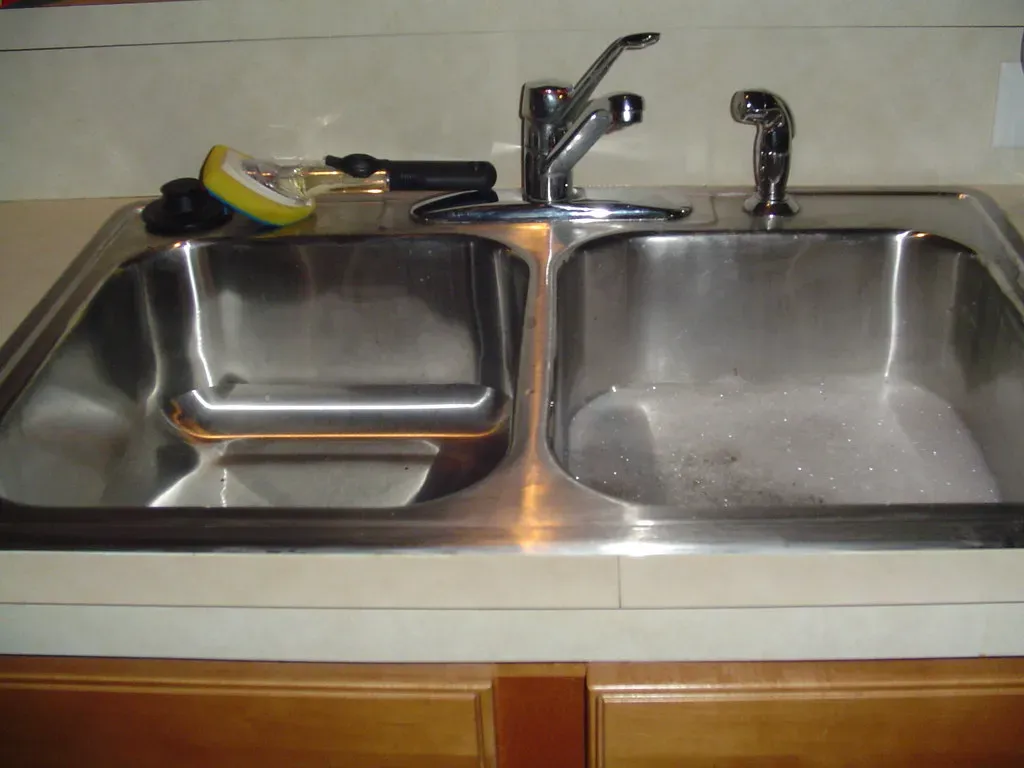 6. Grease Buildup on Hoods, Equipment, and Walls (Suzie Tremmel, Flickr, CC BY 2.0)