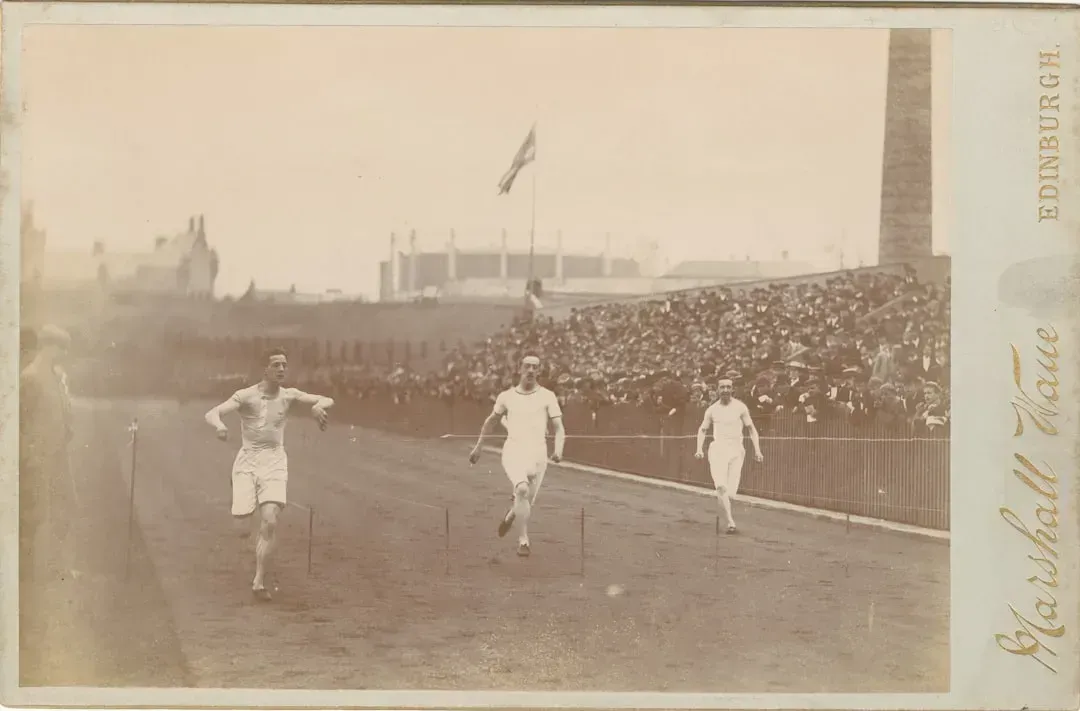 6. The 1904 Olympic Marathon That Nobody Won Cleanly (Image Credits: Unsplash)