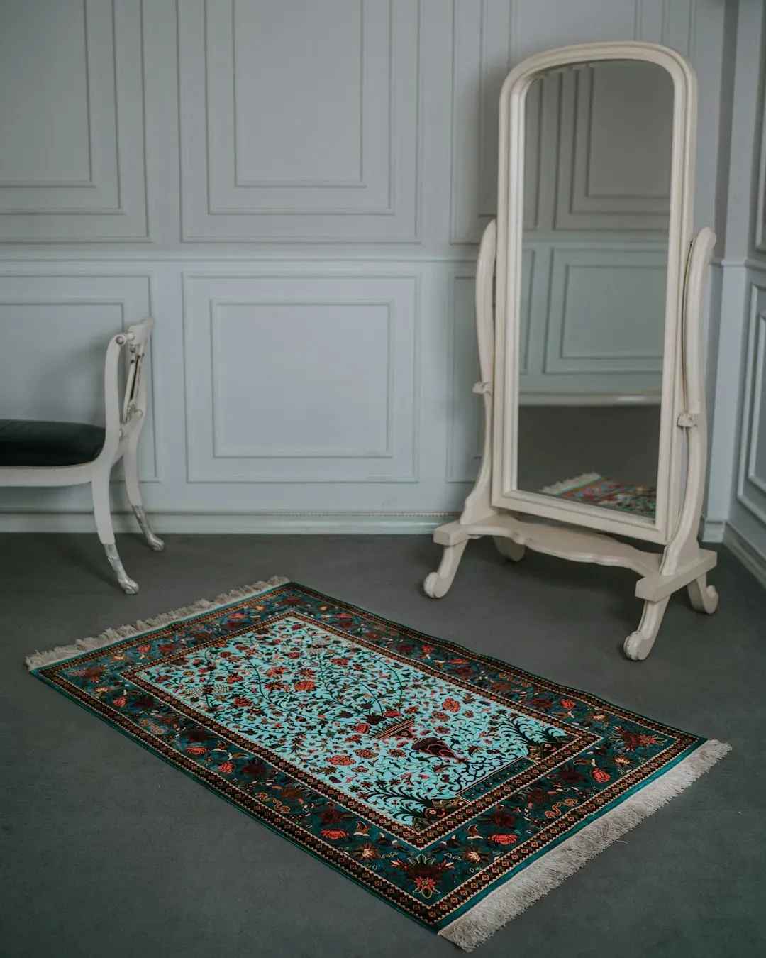 The Rug That's Just Too Small (Image Credits: Unsplash)