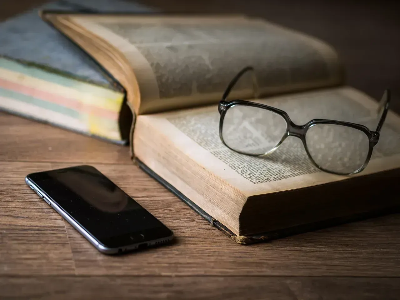 4. The Old Man and the Sea by Ernest Hemingway (1952) - Around 127 Pages (Image Credits: Pixabay)