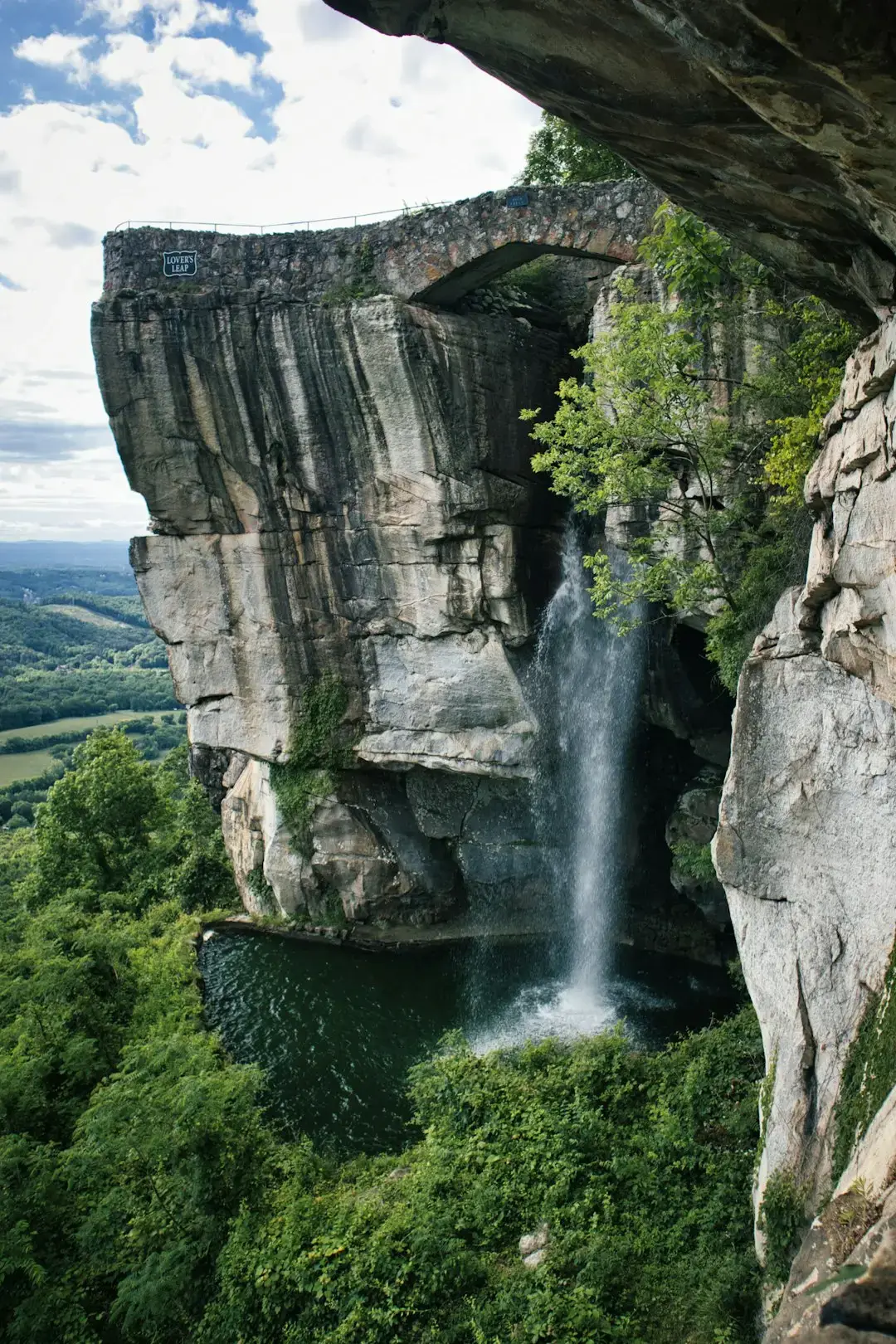 Rock City, Lookout Mountain, Georgia (Image Credits: Unsplash)