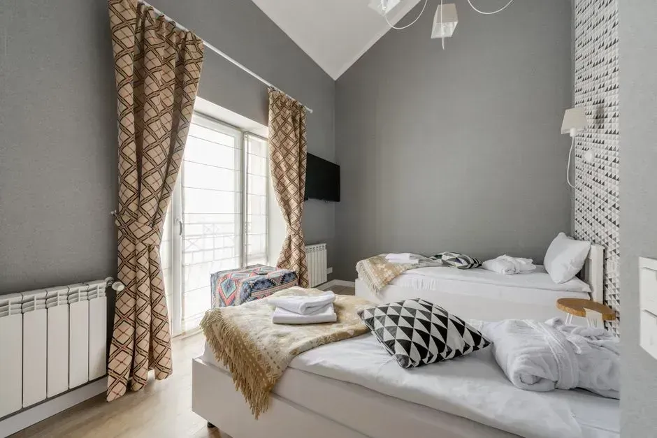 Housing markets under strain from short-term rentals (Image Credits: Pexels)