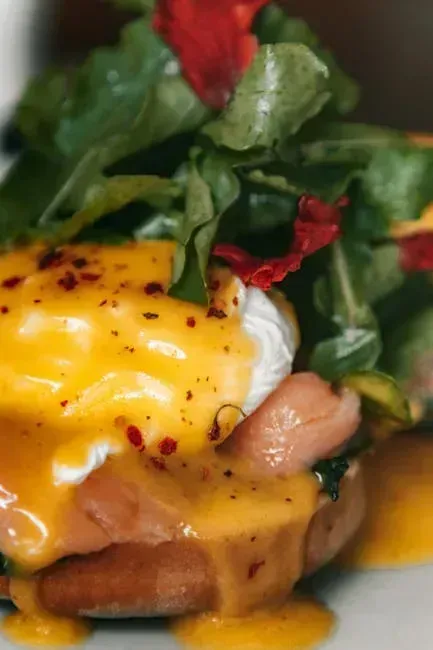 7. Hollandaise Sauce and Egg-Based Sauces (Image Credits: Pexels)