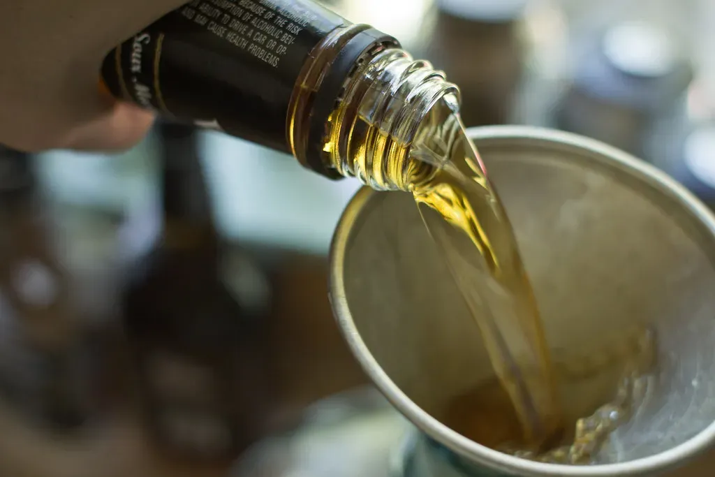 Real Vanilla Extract (bert_m_b, Flickr, CC BY 2.0)