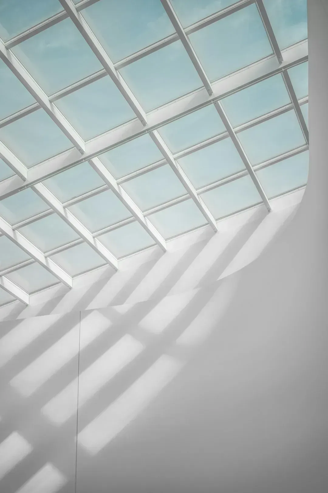 2. How natural light moves through the space (Image Credits: Unsplash)