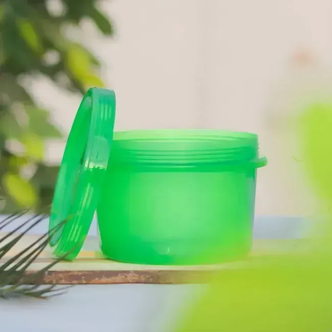 6. Bringing your own reusable container from home (Image Credits: Pexels)