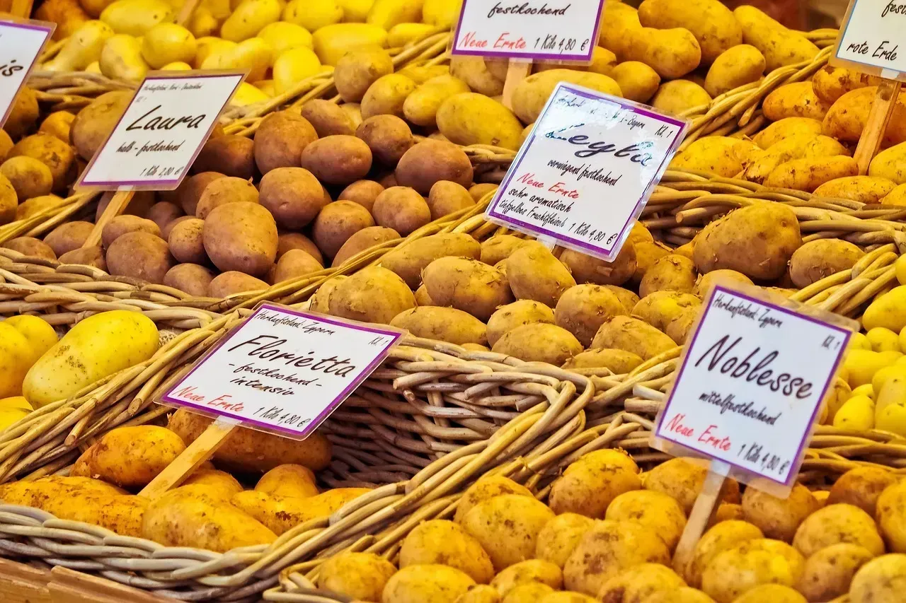 8. Misreading "Sale" Displays and Bulk Offers (Image Credits: Pixabay)