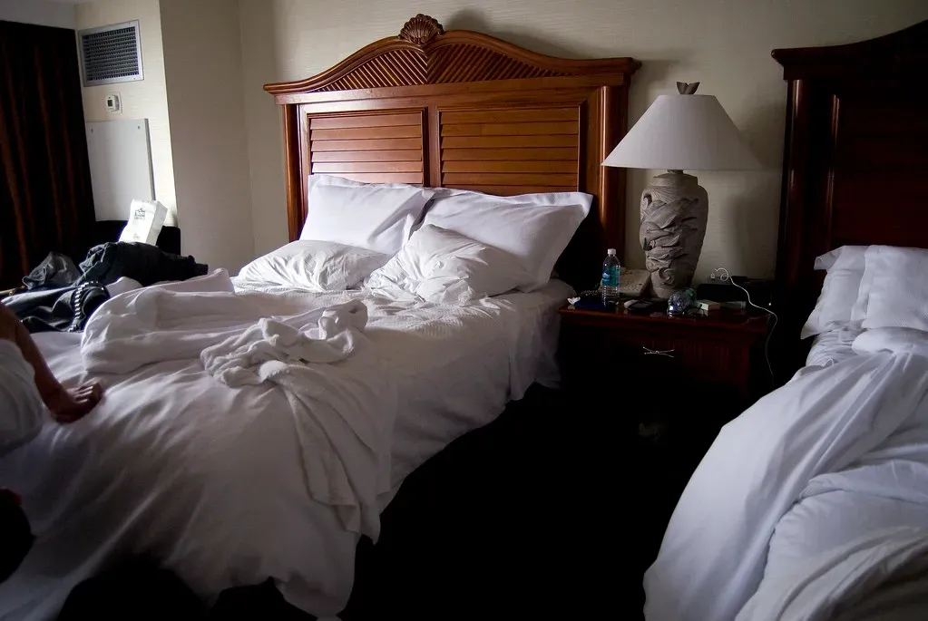 6. "A messy room and no tip is the worst combination" (rafael-castillo, Flickr, CC BY 2.0)