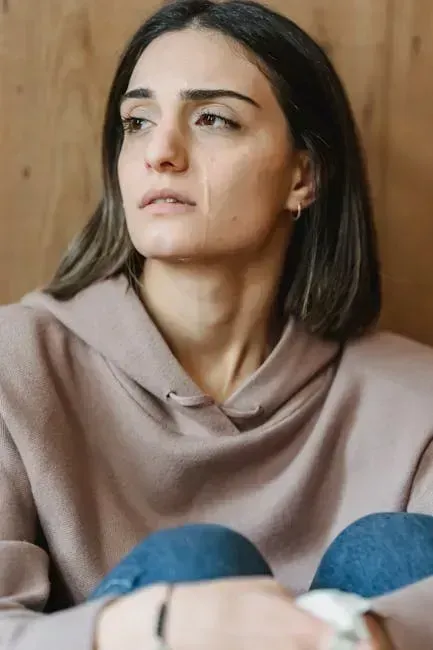 Insecure Attachment in Adult Relationships (Image Credits: Pexels)