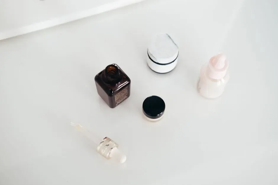7. Keeping Expired and Unused Products (Image Credits: Pexels)