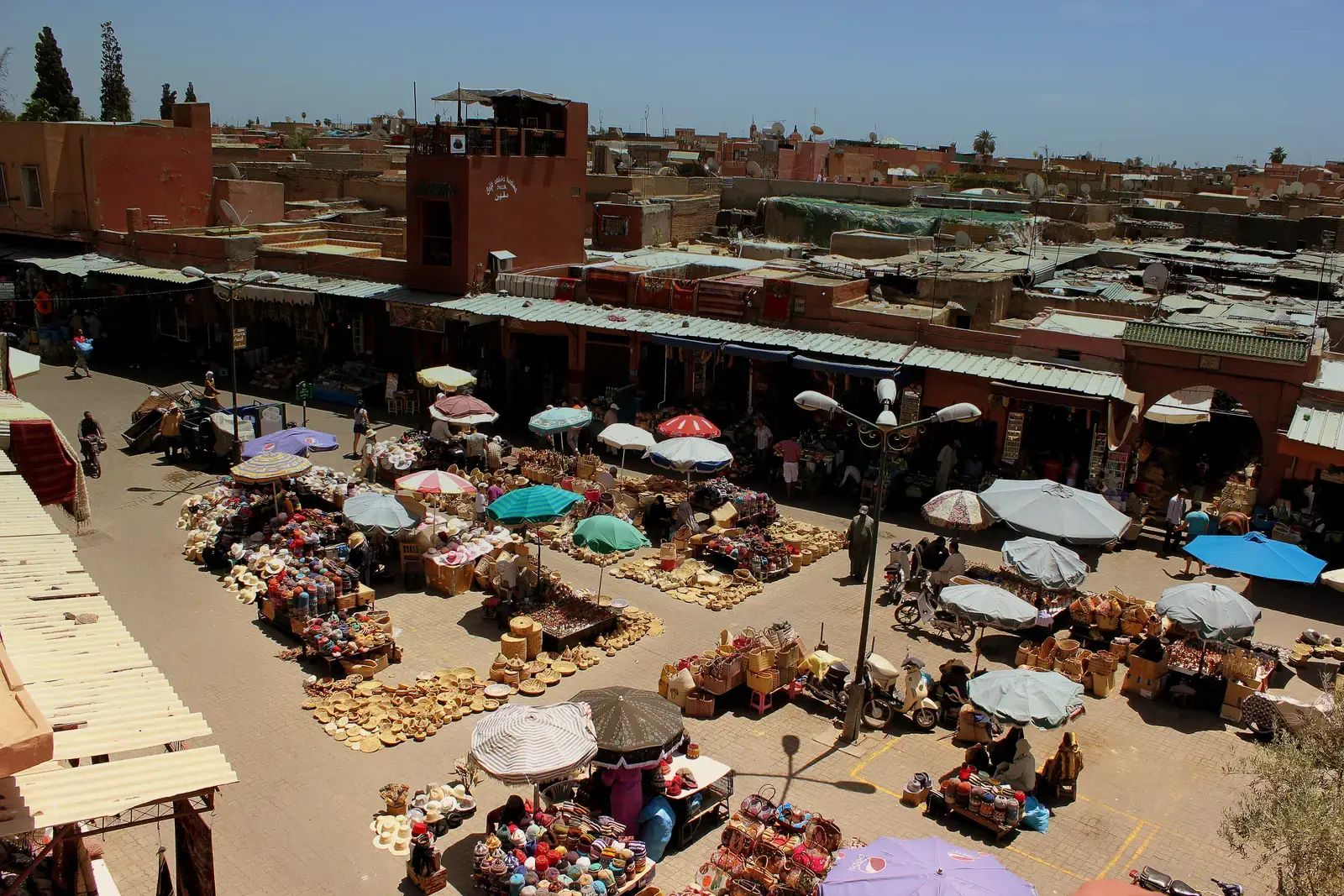 Morocco (MEDINA MARRAKECH MOROCCO APRIL 2013

Uploaded by MainFrame, CC BY-SA 2.0)