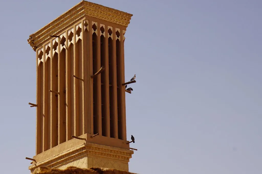 9. Passive Cooling Systems and Wind-Catchers (s1ingshot, Flickr, CC BY 2.0)