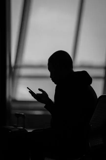 15. Waiting Without Any Way to Communicate (Image Credits: Pexels)