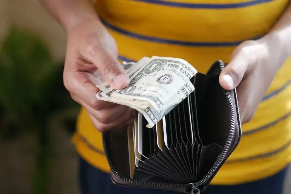 How to actually protect your budget before you book (Image Credits: Pexels)