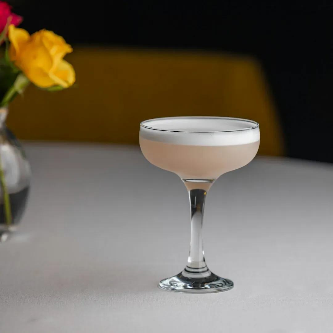 1. Well Drinks With a Long List of Modifications (Image Credits: Unsplash)