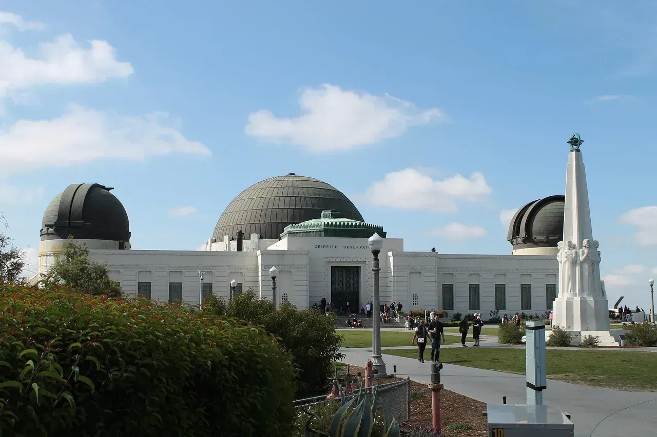 1. Griffith Observatory, Los Angeles - Rebel Without a Cause and La La Land (Image Credits: Pixabay)