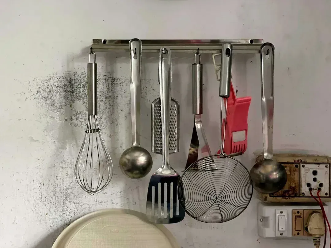 2. Kitchen Gadgets Used Once a Year (Image Credits: Unsplash)