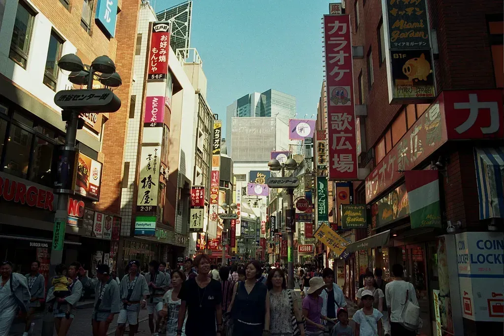 Japan: Stunning, Crowded, and Surprisingly Stressful (Martin Lopatka, Flickr, CC BY-SA 2.0)