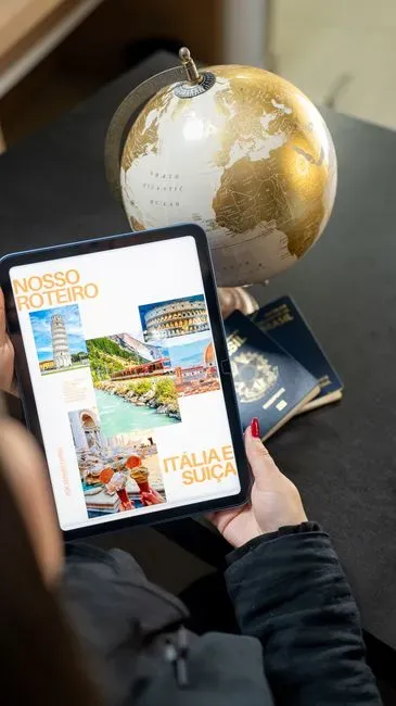 5. Booking a vacation through a travel agent (Image Credits: Pexels)