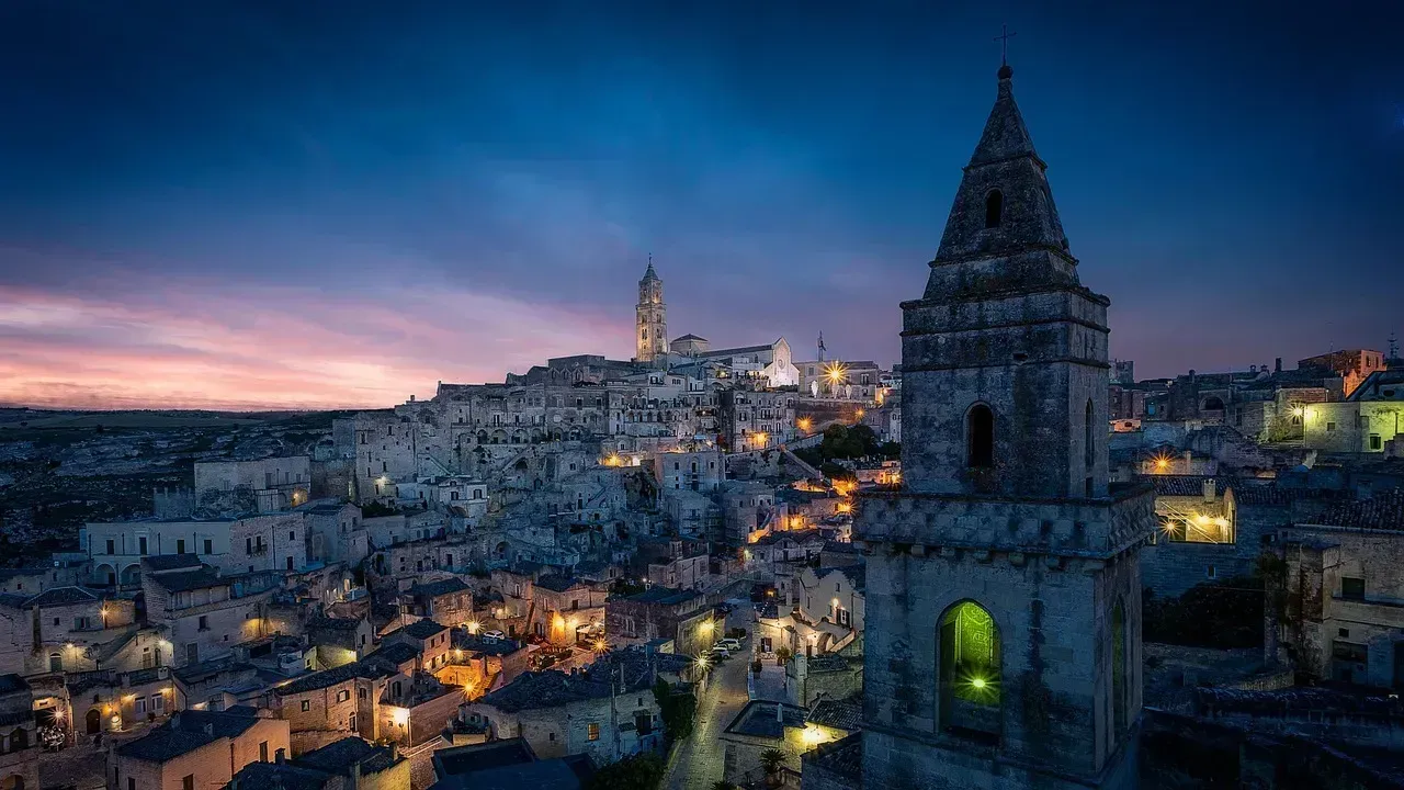 Matera and the Cave Districts of the Sassi (Image Credits: Pixabay)
