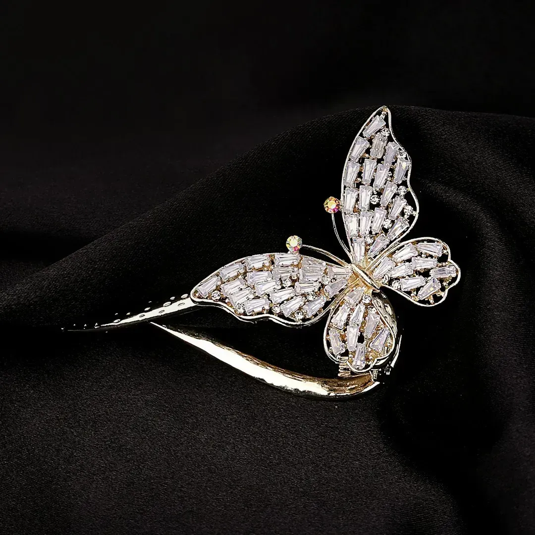Butterfly Clips: A Thousand Tiny Plastic Wings (Image Credits: Unsplash)