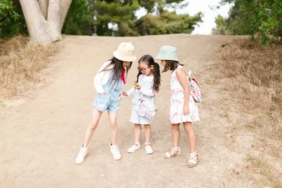 Letting Kids Roam the Neighborhood Unsupervised (Image Credits: Pexels)