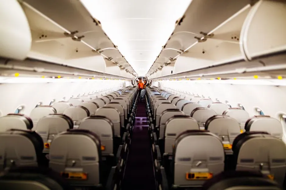 Stopping in the Aisle to Rearrange Everything (Image Credits: Pexels)