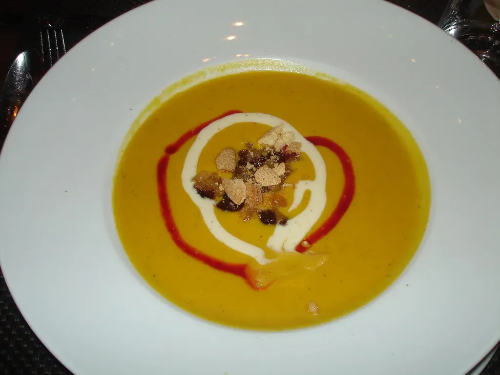 Creamy Butternut Squash Soup (@joefoodie, Flickr, CC BY 2.0)