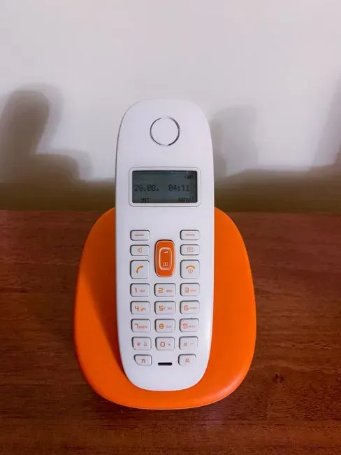 Landline Mode And The Rise Of Ping Minimalism (Image Credits: Pexels)