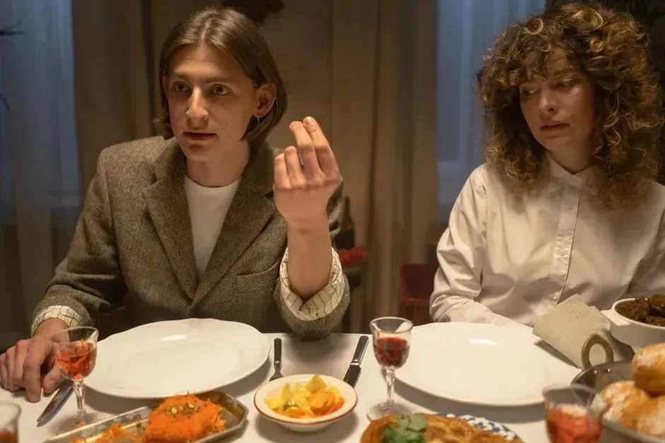 6. Being rude to their own dining companions (Image Credits: Pexels)