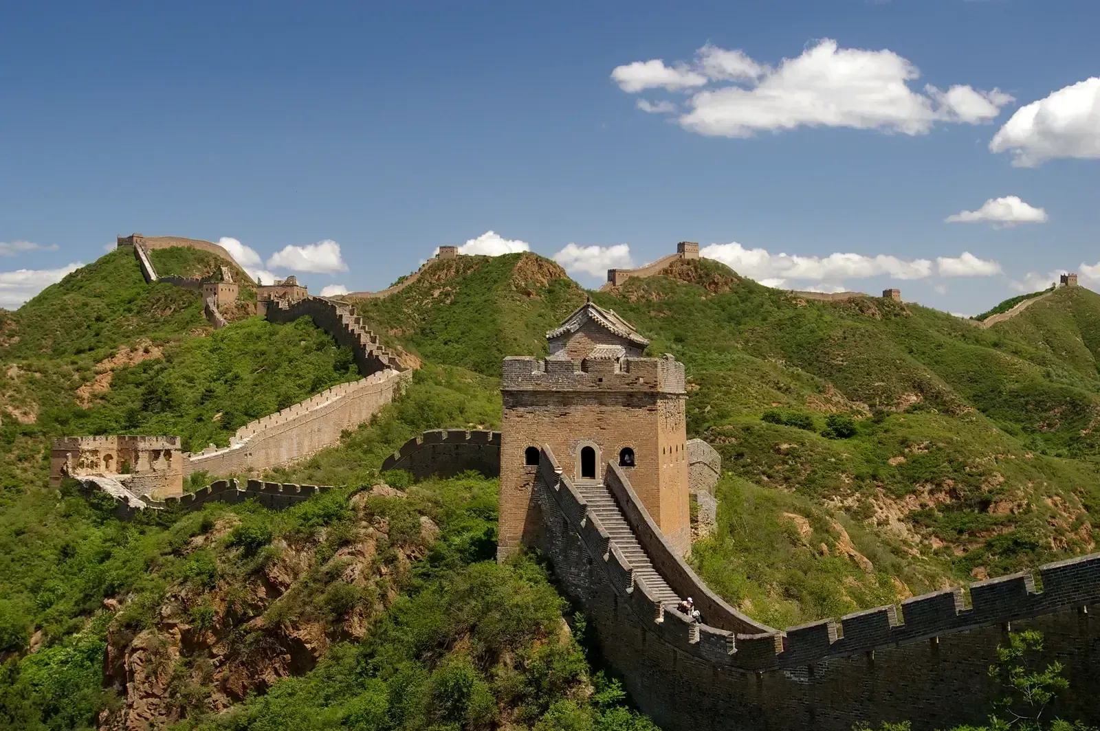 China: commercialized nature and constant friction (By Jakub Hałun, CC BY-SA 4.0)