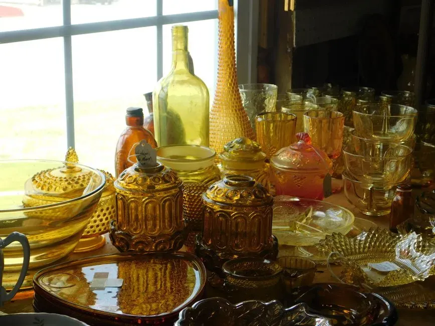 3. Depression Glass (Image Credits: Pexels)
