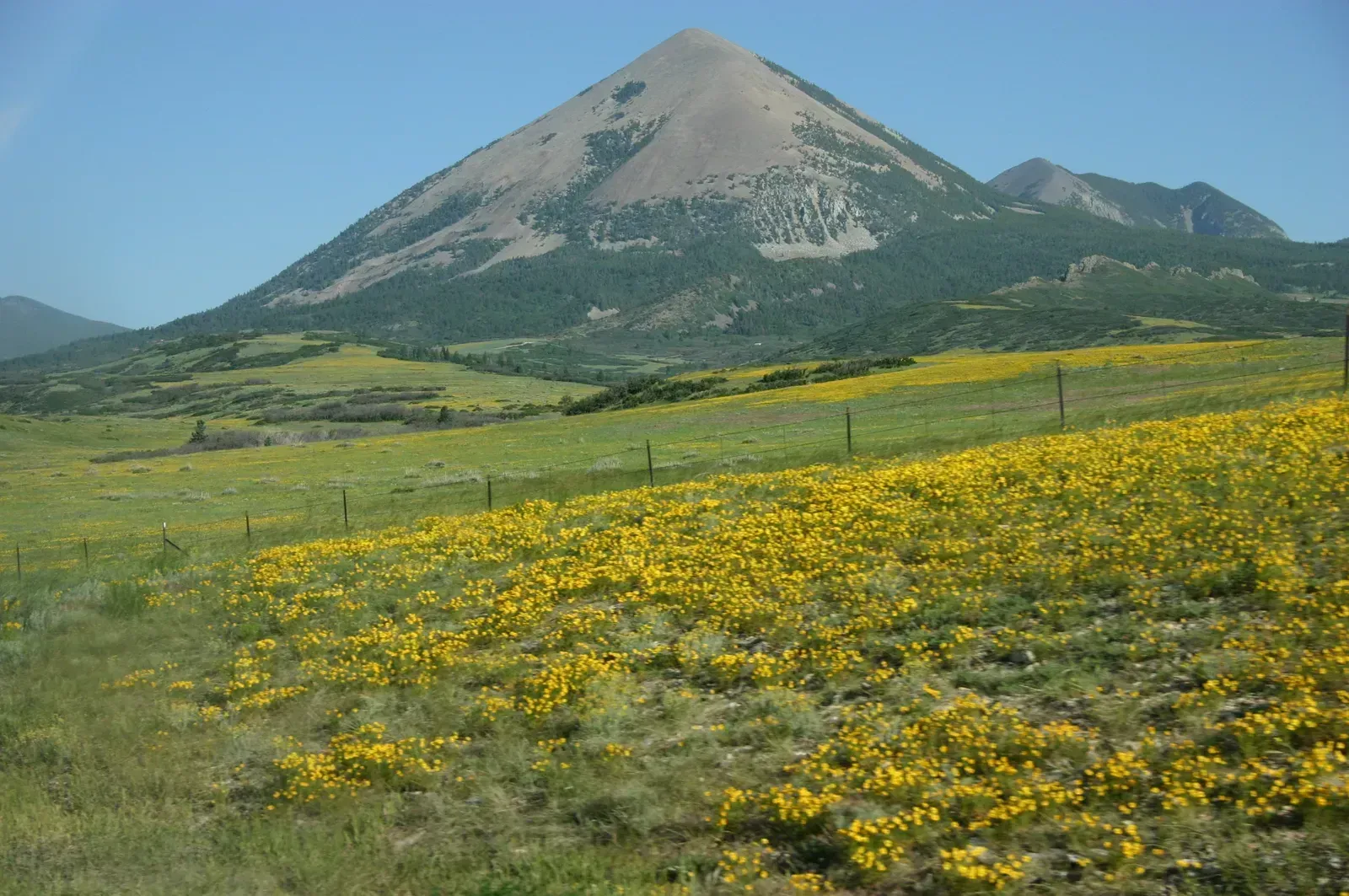 5. Crested Butte, Colorado (self-made; along US160 between Walsenburg and Fort Garland in Colorado, CC BY-SA 2.5)
