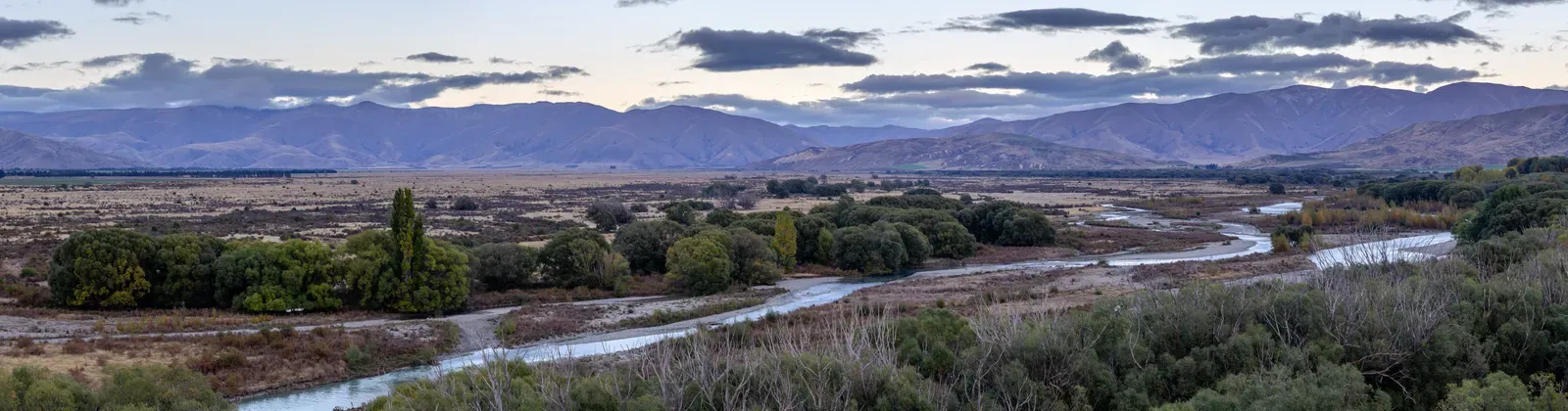 New Zealand: distance as a form of safety (By Michal Klajban, CC BY-SA 4.0)