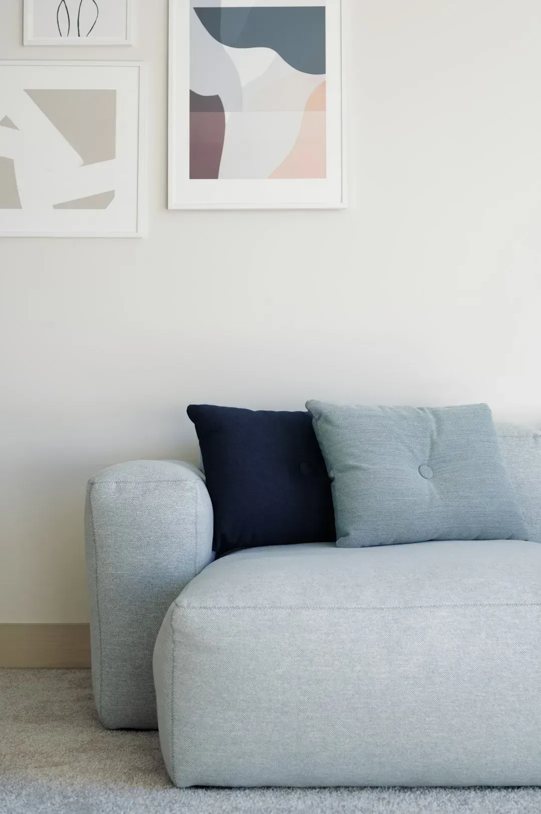 Big, Soft Seating (Image Credits: Unsplash)