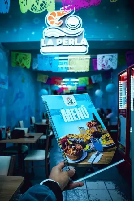 3. The Menu Is Enormous and Never Changes (Image Credits: Pexels)