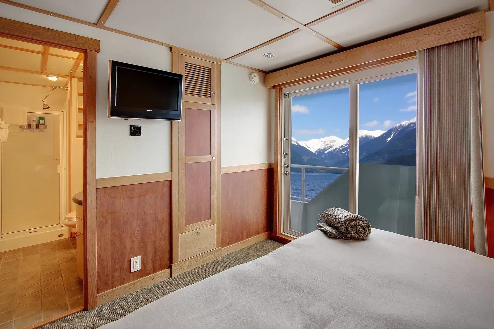 8. Fire-safe, magnet-only décor swaps on stricter lines (By Attributed to Un-Cruise Adventures, CC BY-SA 3.0)