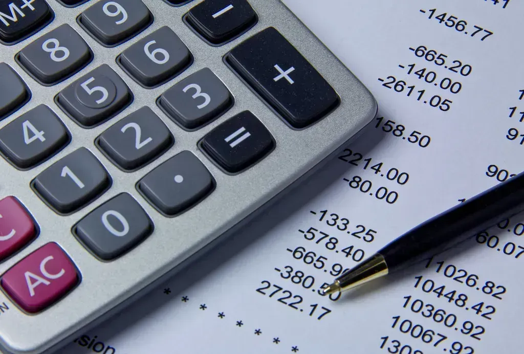 The bottom line for retirement savers (kenteegardin, Flickr, CC BY-SA 2.0)