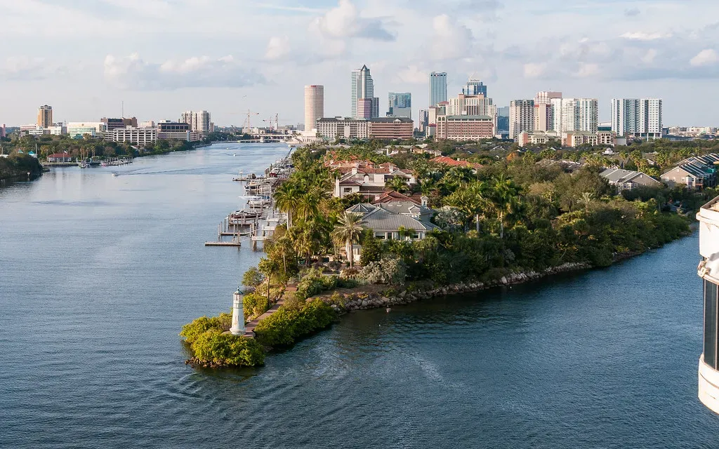 5. Tampa–St. Petersburg–Clearwater, Florida: A Sunbelt Giant Softens (bvi4092, Flickr, CC BY 2.0)