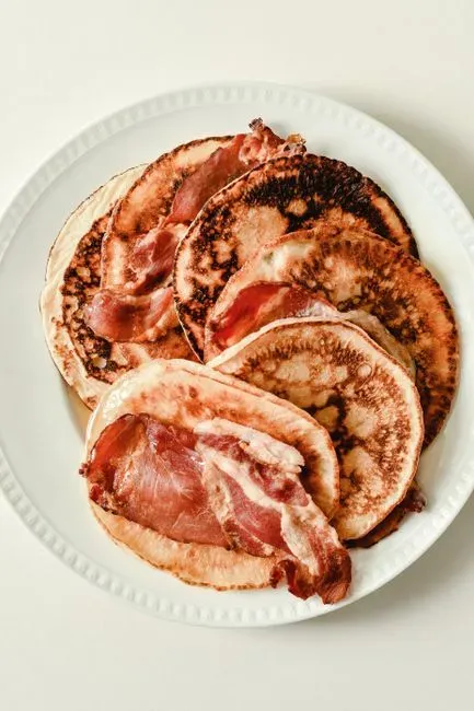 Pancake Stack With Bacon (Image Credits: Pexels)