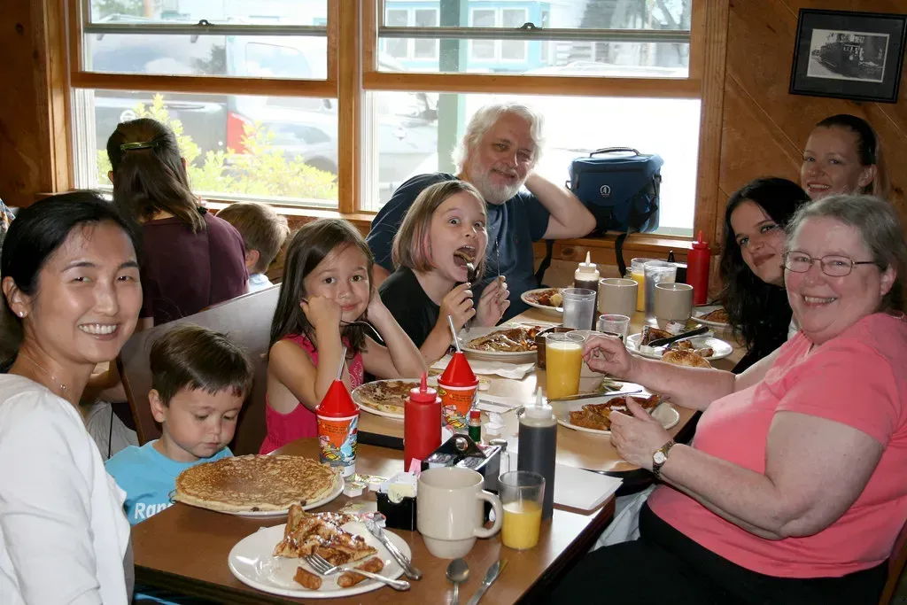 9. Letting kids treat the dining room like a playground (Paul Schultz, Flickr, CC BY 2.0)